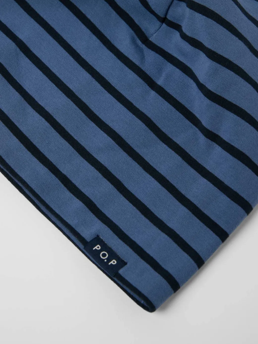 Jerseylue fleecefôret stripete