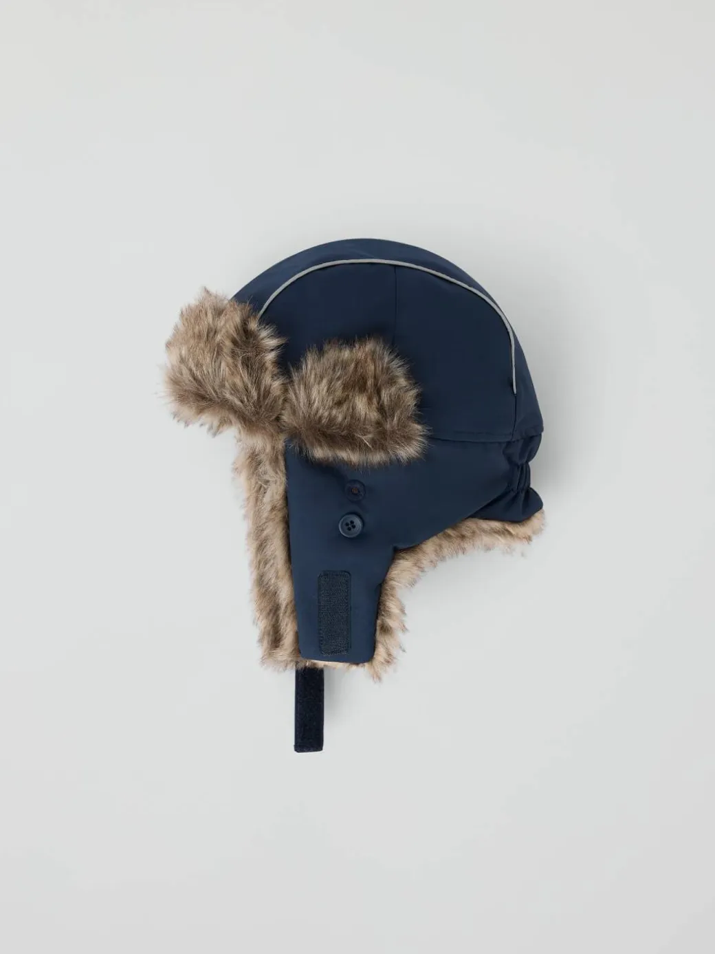 Vindtett foret lue ARCTIC